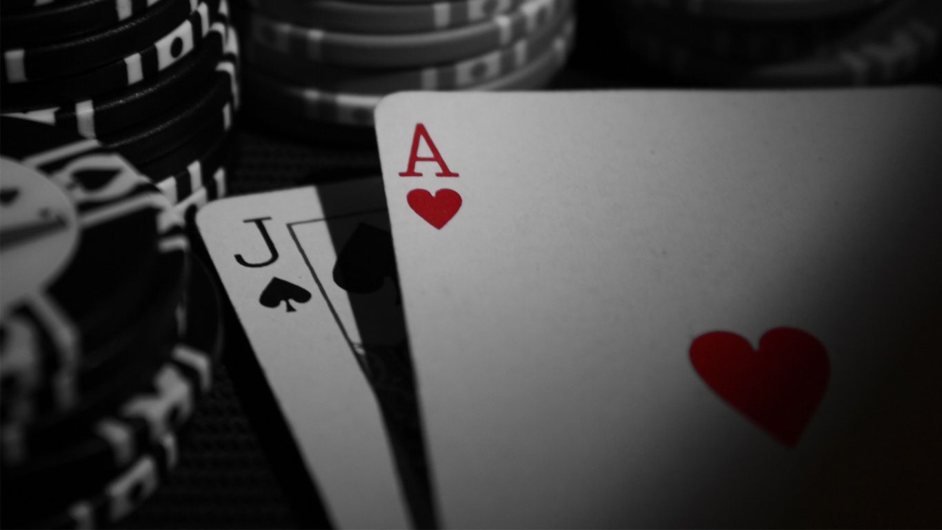 From Poker Chips to Real Money: How to Navigate Online Poker for Success